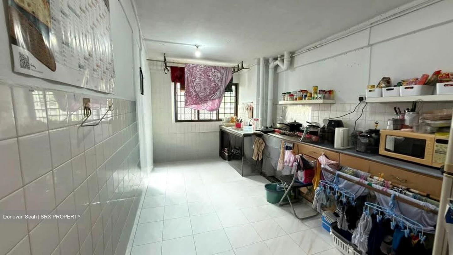 Blk 245 Jurong East Street 24 (Jurong East), HDB 3 Rooms #562573861